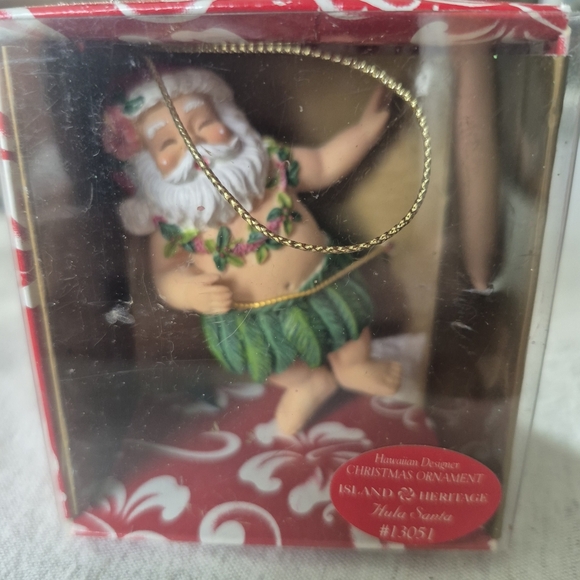 ChristmasHaritage Island Hawaiian Santa  with Pa'u Skirt Hisbicus Garland Flower - Picture 3 of 6